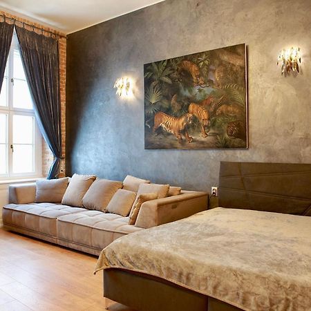 Heart In The Old Town Apartment Bratislava Exterior photo