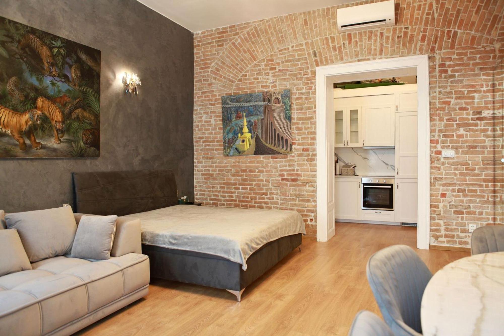 Heart In The Old Town Apartment Bratislava Exterior photo